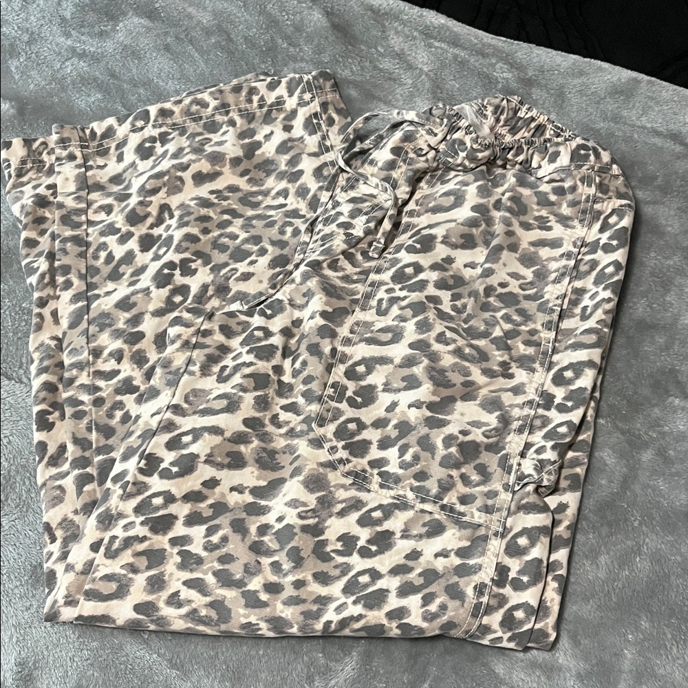 Aerie Leopard Print Pants - Gray and Cream